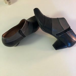 Taos shoe bootie. Brand new!